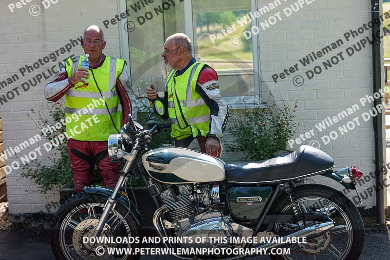 cadwell park;cadwell park photographs;cadwell trackday photographs;enduro digital images;event digital images;eventdigitalimages;peter wileman photography;racing digital images;trackday digital images;trackday photos
